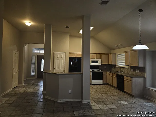 3618 Sage Ridge Dr — Photo 8