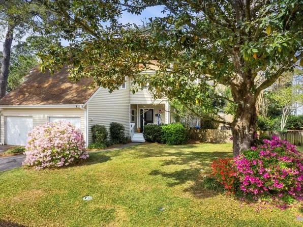 1278 Hampshire Rd, Charleston, SC 29412