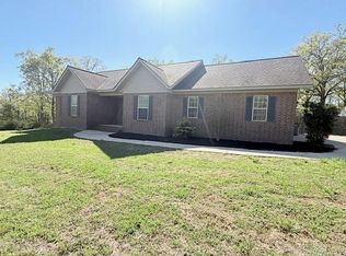70 England Dr, Batesville, AR 72501