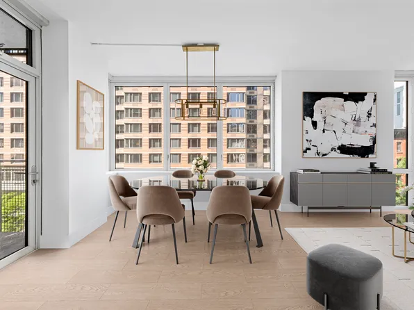 225 East 34th Street 5E image 1 of 21