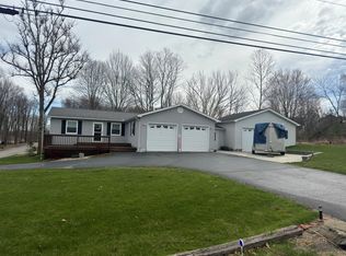 14042 Monroe Mills Rd, Howard, OH 43028