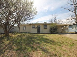 4520 Walthall St, Haltom City, TX 76117