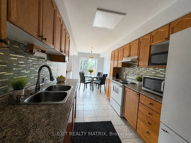 35 Binbury Way — Photo 4
