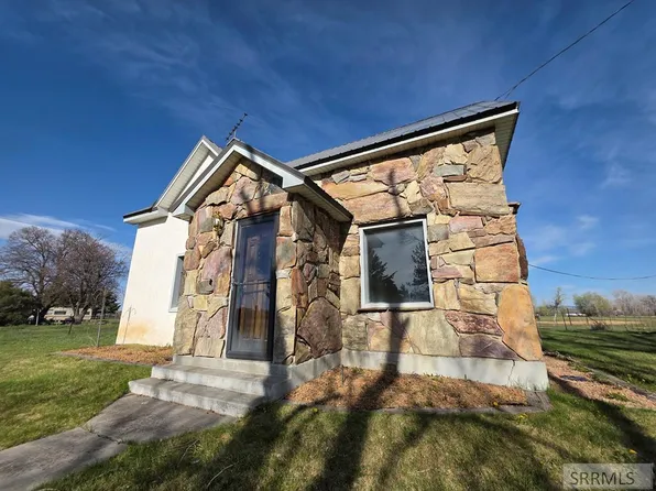 6850 S 2000 W, Rexburg, ID 83440