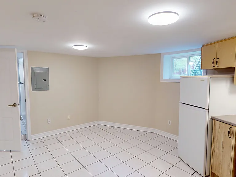 79 Rosemount Ave #B — Photo 5