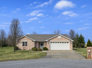 661 Lake Harbor Dr, Marion, IL 62959