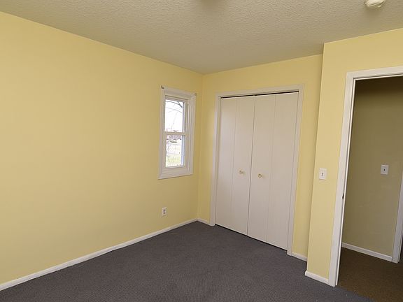 5th image of 608 Winnetka Pl N