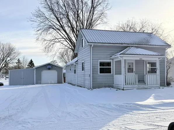 8231 Maple St, Pittsville, WI 54466