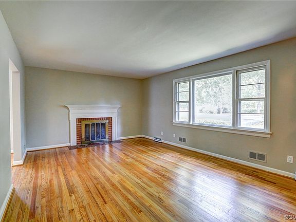 4th image of 6213 W Club Ln