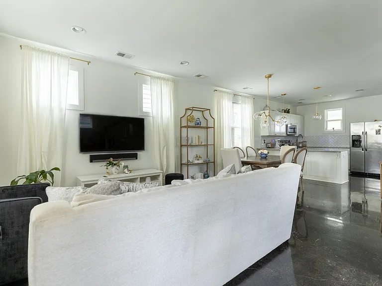 1211 Litton Ave #B — Photo 3