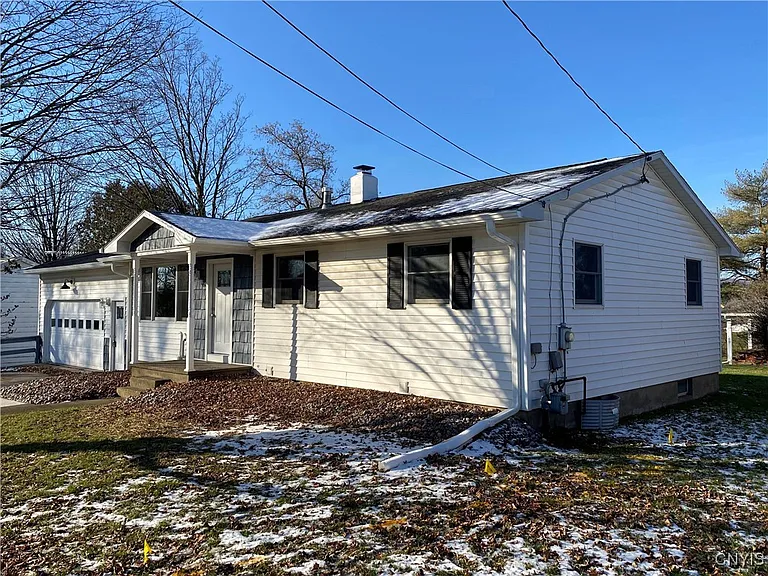 3299 Mohawk St — Photo 3