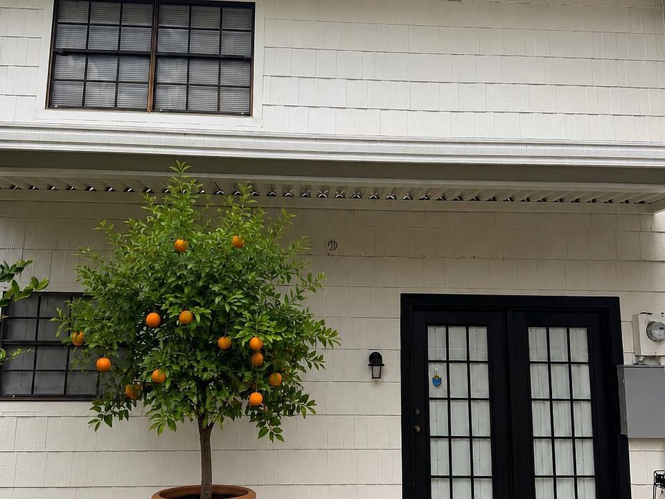 1st image of 2432 Shadowbrook Dr
