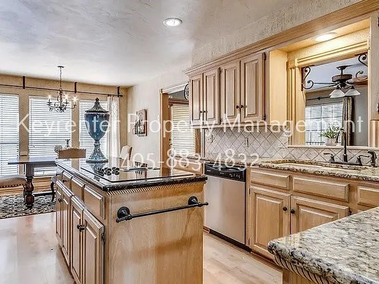 1408 Fox View Ct — Photo 11