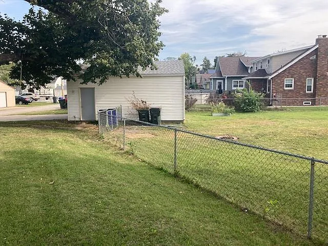 107 Bowling St SW — Photo 5