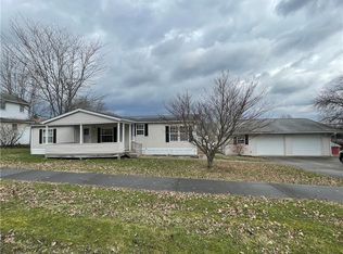 37 Beech St, Stoneboro, PA 16153