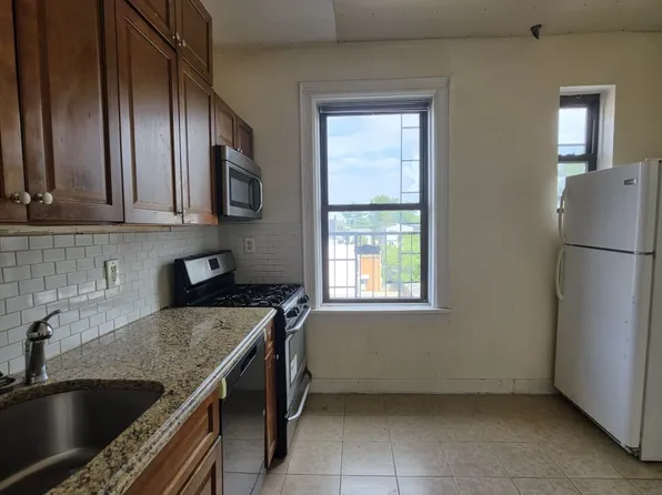 22 W 33rd St #43E, Bayonne, NJ 07002