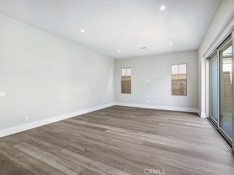 212 Mistwater — Photo 17