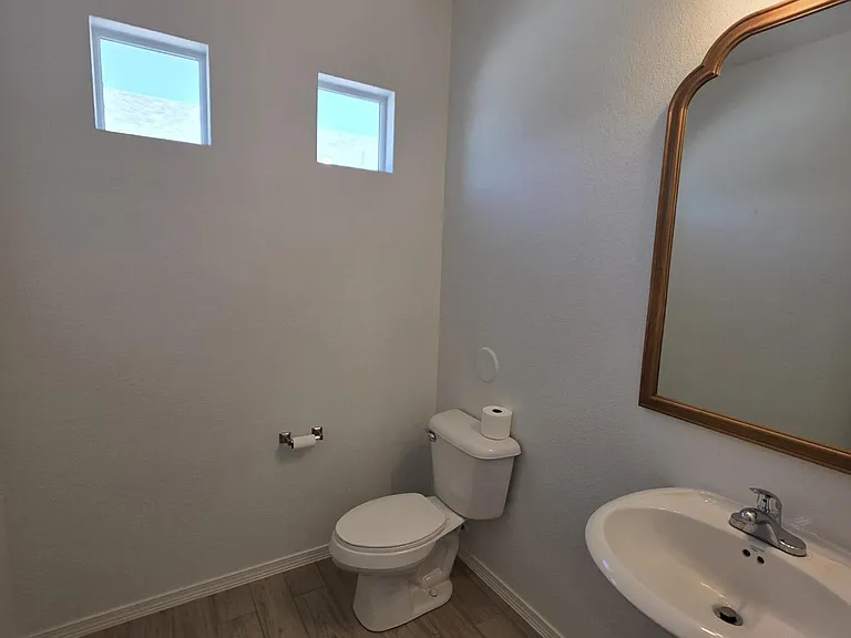 7517 Red Cedar Dr — Photo 4