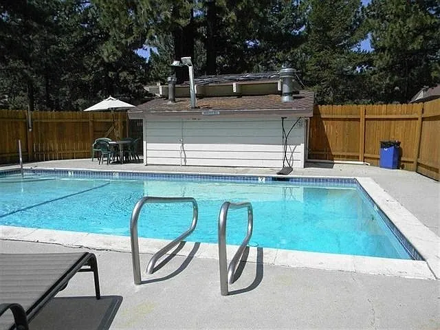 2289 Sierra Nevada Rd — Photo 8