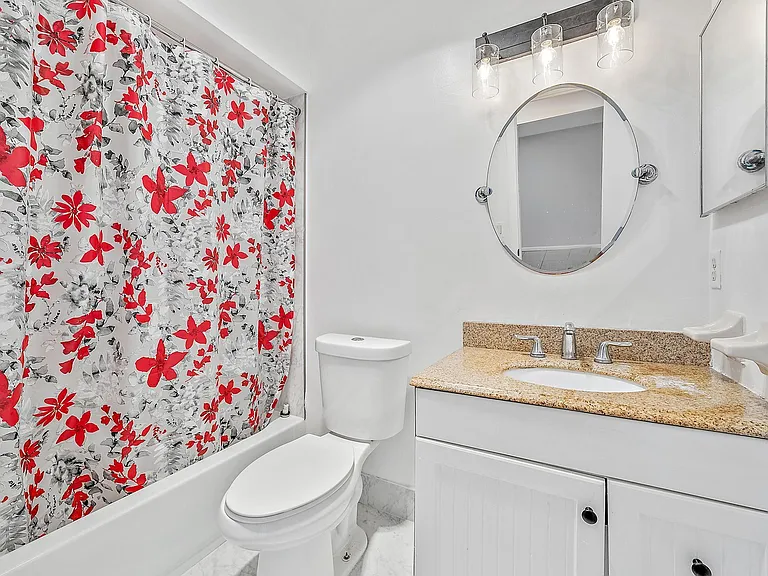 9050 E Highland Pines Blvd — Photo 5