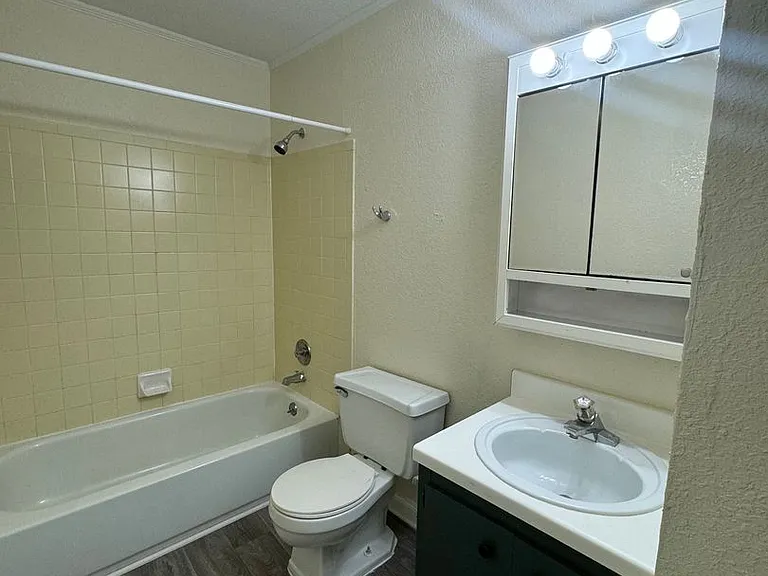 Parkhaven Apartments — Photo 50