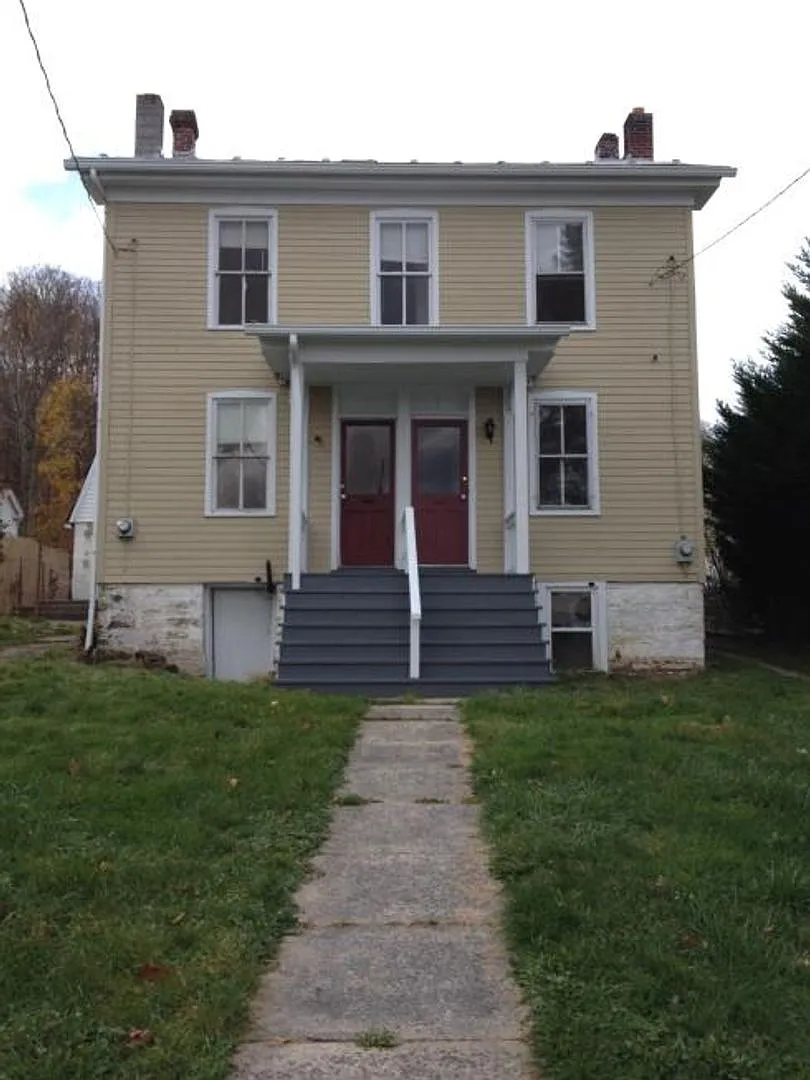 Charming 2-bedroom with a Bonus Rm 1-bath home in Newport, PA, located within the Newport School ... — Photo 1