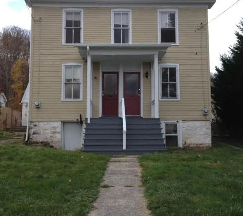 19 N 5th St