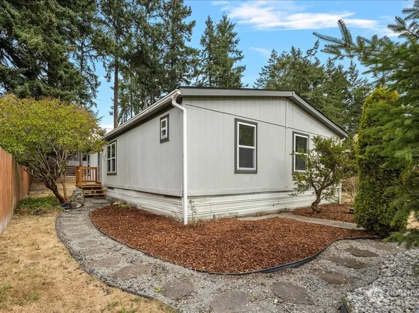 2890 N Oak Harbor Road #412, Oak Harbor, WA 98277