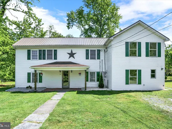 33 Dogwood Ln, Dillsburg, PA 17019