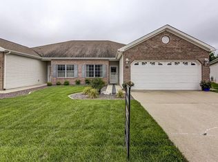 559 Park Place Ct #A, Forsyth, IL 62535