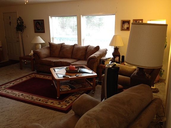 3rd image of 908 124th Pl NW