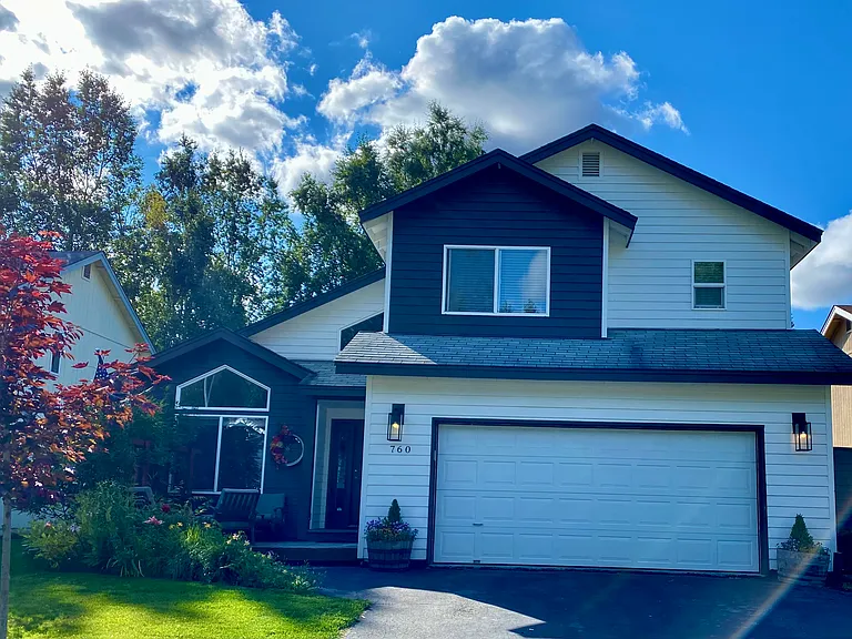 760 Hunt Cir — Photo 2