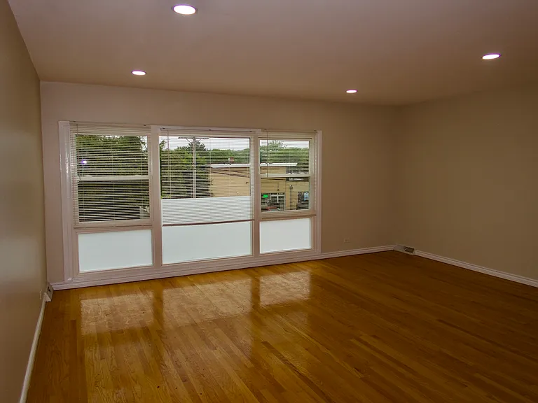 8743 Saint Louis Ave #2 — Photo 19