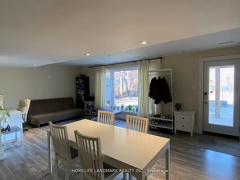 120 Argonne Cres #BASEMENT — Photo 3