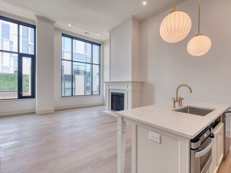 1st image of 35 E Hubbard Ave #706