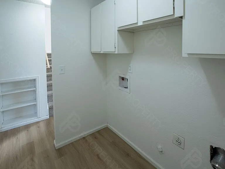 520 Wamsley Way — Photo 24