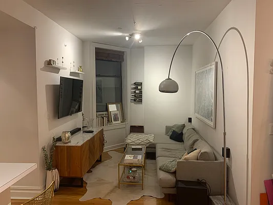 Rented by Living New York | media 22