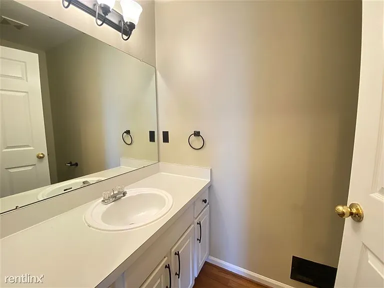 6710 Summerdale Ct E — Photo 25
