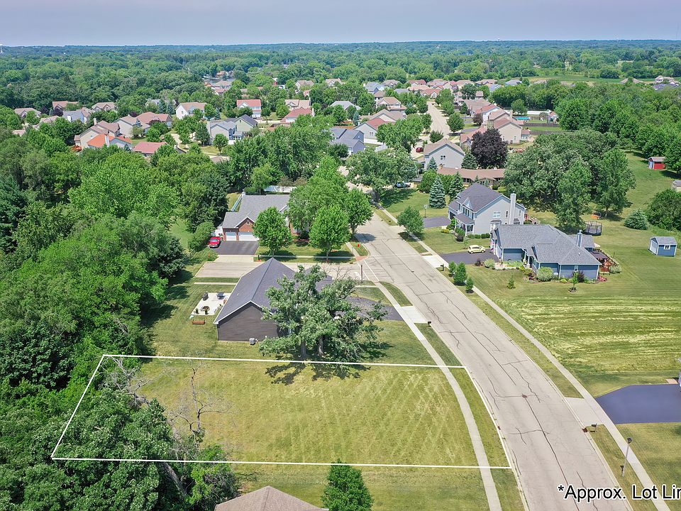 2nd image of 1609 Hillside Ln