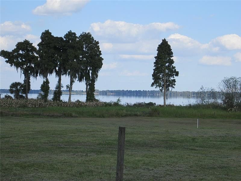 1st image of 5279 Riverlake Dr