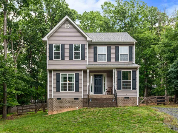 10 Zephyr Rd, Palmyra, VA 22963