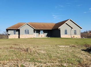 8720 W Moscow Rd, Blanchardville, WI 53516