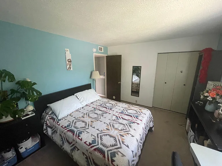 1536 Drake Dr — Photo 7