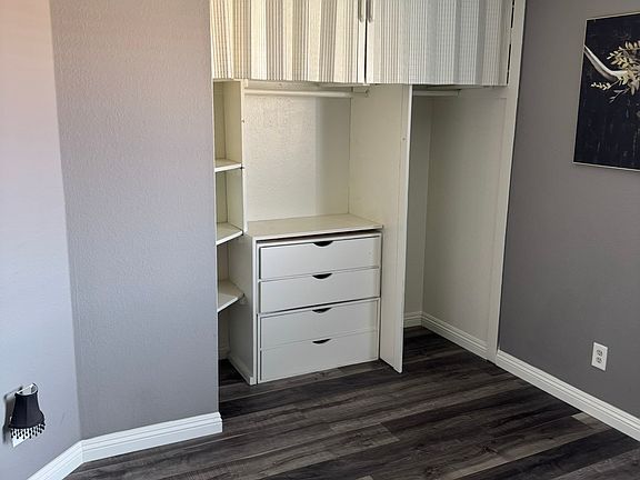 5th image of 24850 Chippendale St