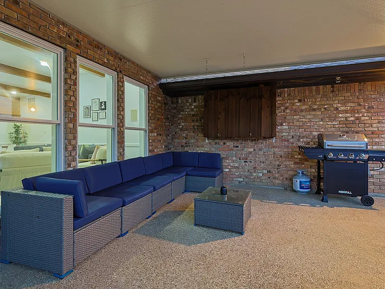 3322 Darby Ln — Photo 94