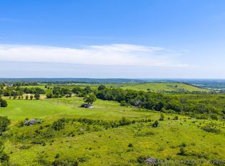 100 Red Rock Cir, Bartlesville, OK 74003