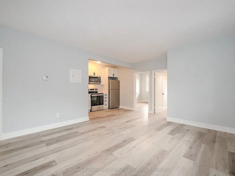 104 Elizabeth St #6