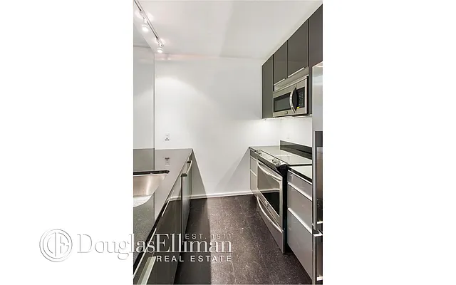 Rented by Douglas Elliman | media 10