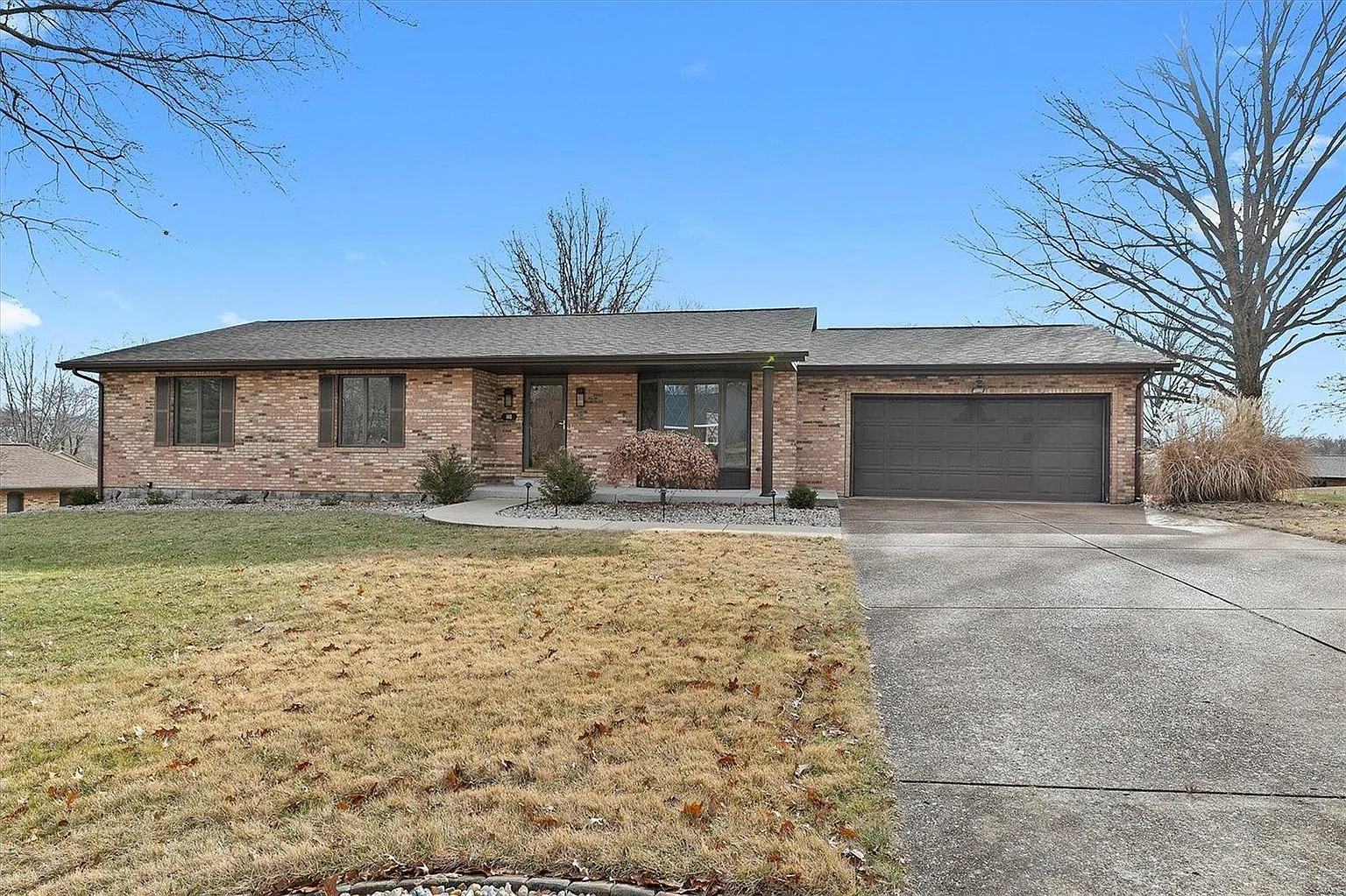 108 Forestview Dr photo 1