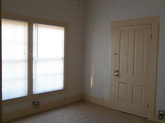 5th image of 301 N 4th St